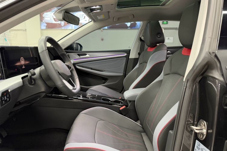 Used Volkswagen Lamando 2023 Lavida L 280TSI DSG Cool & Spicy Edition Right Front Seat