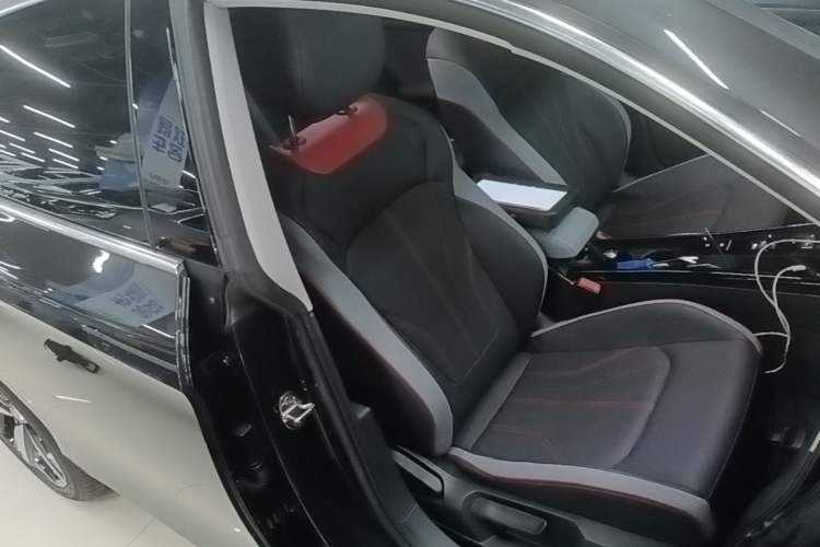 Used Volkswagen Lamando 2023 Lavida L 280TSI DSG Cool & Spicy Edition Right Front Seat