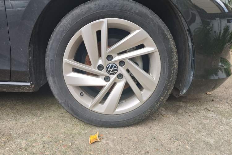 Used Volkswagen Lamando 2023 Lavida L 280TSI DSG Spicy Edition Right Front Wheel Hub