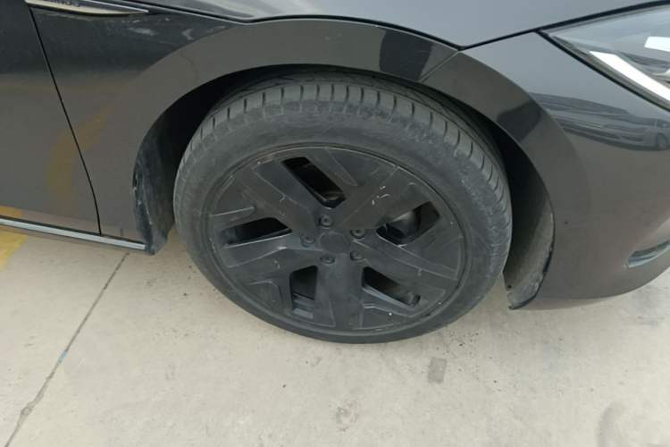 Used Volkswagen Lamando 2023 Lavida L 280TSI DSG Cool & Spicy Edition Right Front Wheel Hub