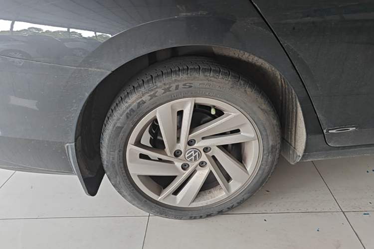 Used Volkswagen Lamando 2023 Lavida L 280TSI DSG Spicy Edition Right Rear Wheel Hub