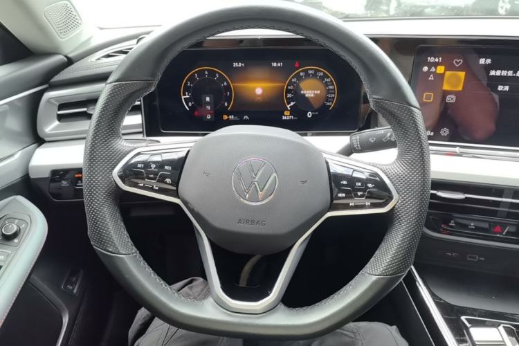 Used Volkswagen Lamando 2023 Lavida L 280TSI DSG Cool & Spicy Edition Steering Wheel