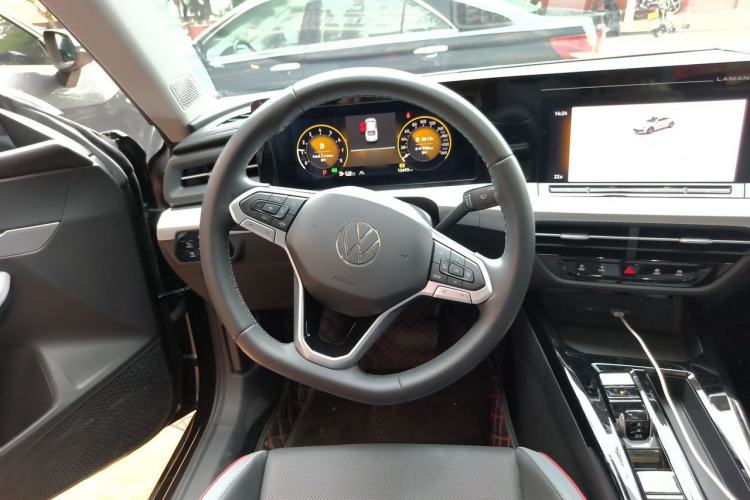 Used Volkswagen Lamando 2023 Lavida L 280TSI DSG Spicy Edition Steering Wheel