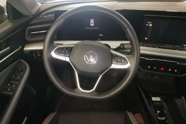 Used Volkswagen Lamando 2023 Lavida L 280TSI DSG Spicy Edition Steering Wheel