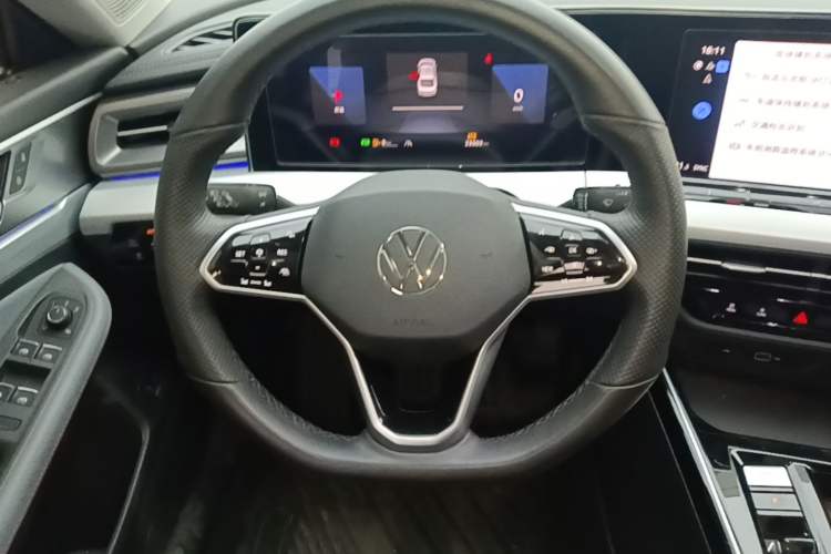 Used Volkswagen Lamando 2023 Lavida L 280TSI DSG Cool & Spicy Edition Steering Wheel