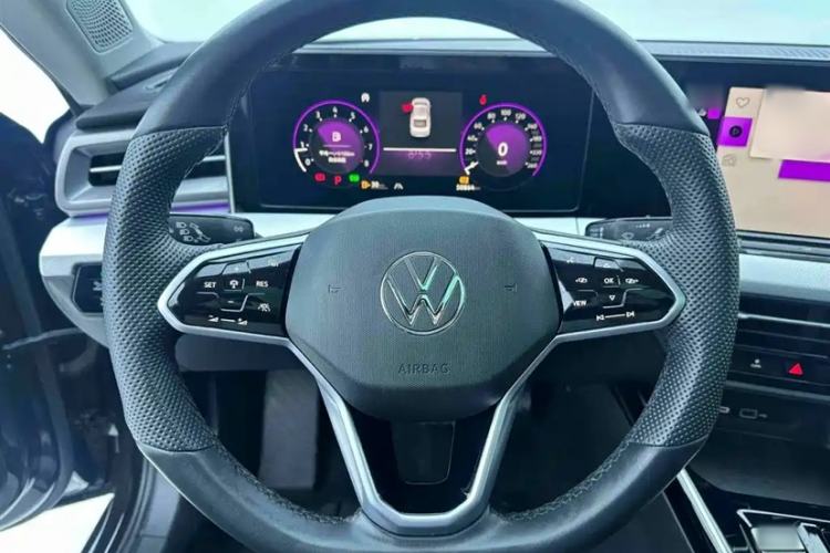 Used Volkswagen Lamando 2023 Lavida L 280TSI DSG Cool & Spicy Edition Steering Wheel