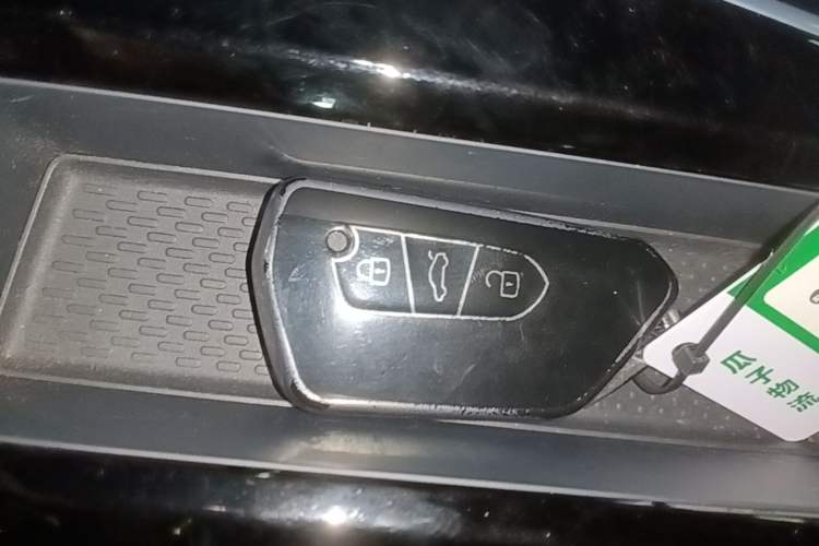 Used Volkswagen Lamando 2023 Lavida L 280TSI DSG Cool & Spicy Edition Vehicle Key