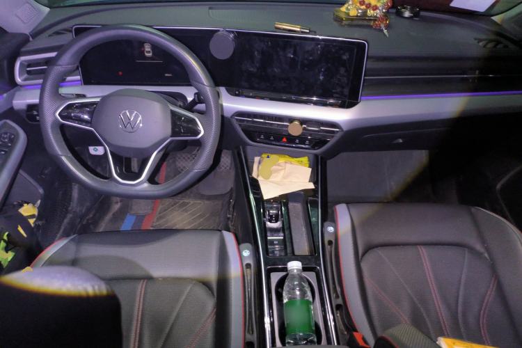 Used Volkswagen Lamando 2023 Lavida L 280TSI DSG Cool & Spicy Edition Center Console