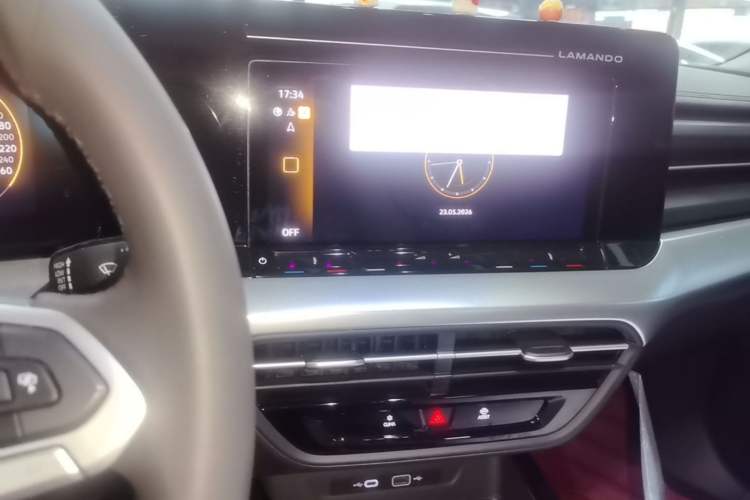Used Volkswagen Lamando 2023 Lavida L 280TSI DSG Spicy Edition Audio And AC Panel