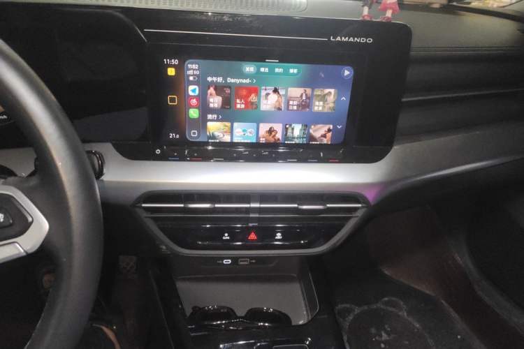 Used Volkswagen Lamando 2023 Lavida L 280TSI DSG Spicy Edition Audio And AC Panel