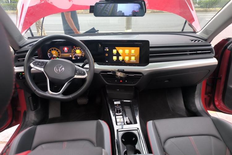 Used Volkswagen Lamando 2023 Lavida L 280TSI DSG Spicy Edition Center Console