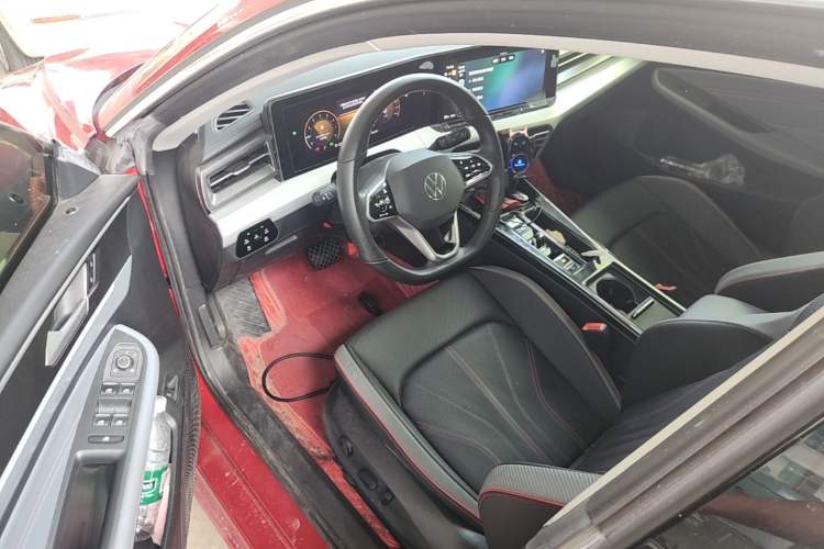 Used Volkswagen Lamando 2023 Lavida L 280TSI DSG Cool & Spicy Edition Driver Seat