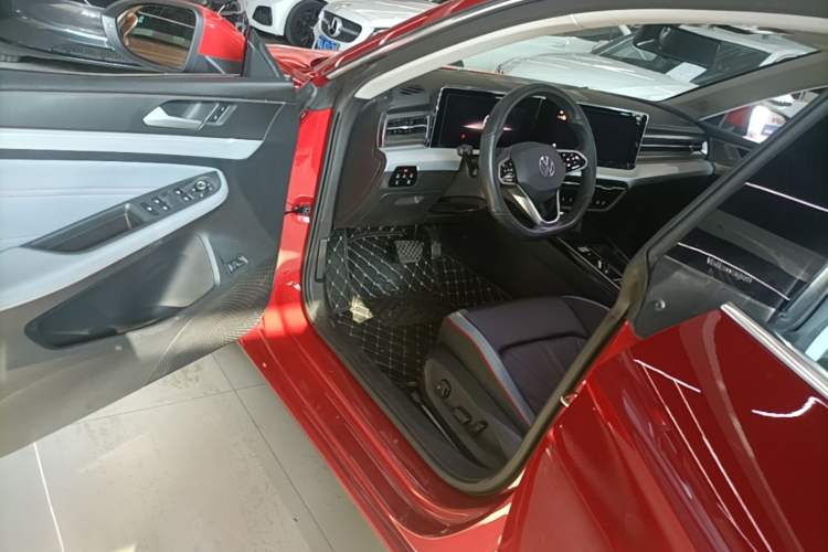Used Volkswagen Lamando 2023 Lavida L 280TSI DSG Cool & Spicy Edition Driver Seat