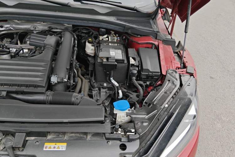 Used Volkswagen Lamando 2023 Lavida L 280TSI DSG Cool & Spicy Edition Engine Bay Left