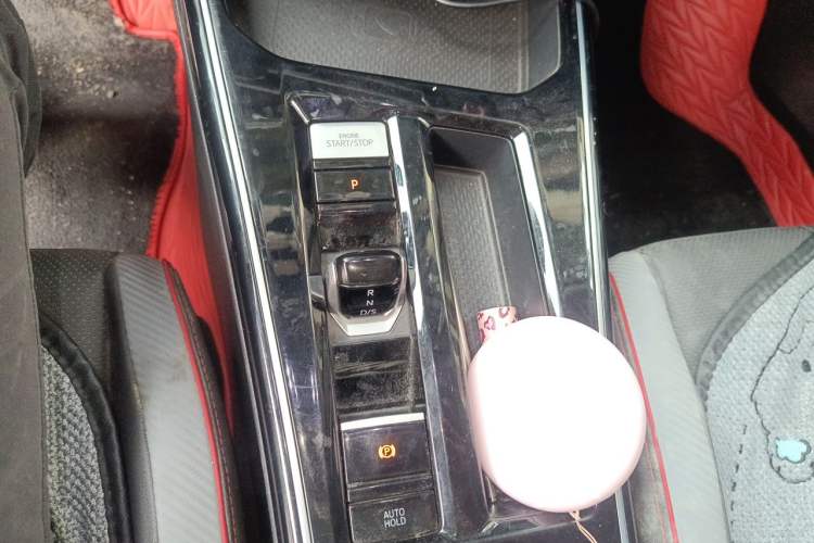 Used Volkswagen Lamando 2023 Lavida L 280TSI DSG Cool & Spicy Edition Gear Lever