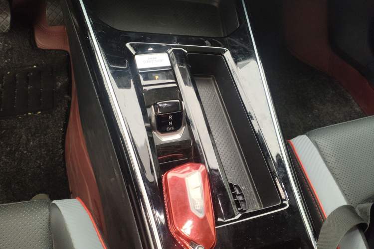 Used Volkswagen Lamando 2023 Lavida L 280TSI DSG Cool & Spicy Edition Gear Lever