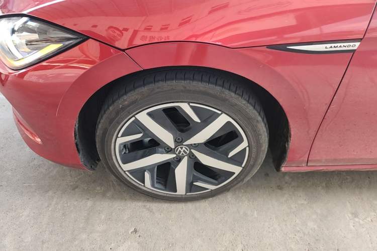 Used Volkswagen Lamando 2023 Lavida L 280TSI DSG Cool & Spicy Edition Left Front Wheel Hub