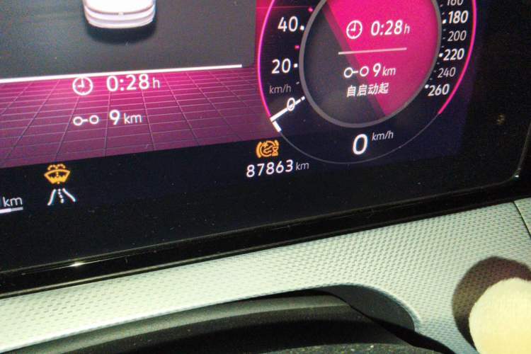 Used Volkswagen Lamando 2023 Lavida L 280TSI DSG Cool & Spicy Edition Odometer Close Up
