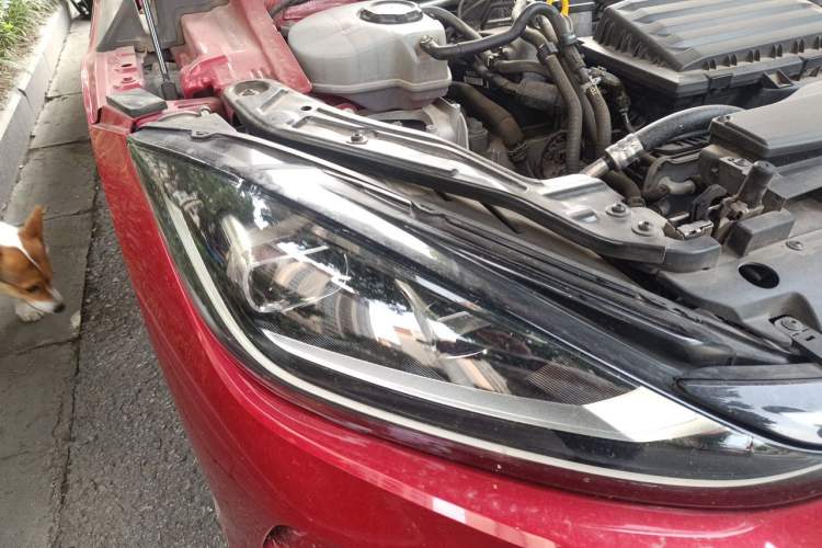Used Volkswagen Lamando 2023 Lavida L 280TSI DSG Cool & Spicy Edition Right Front Headlight