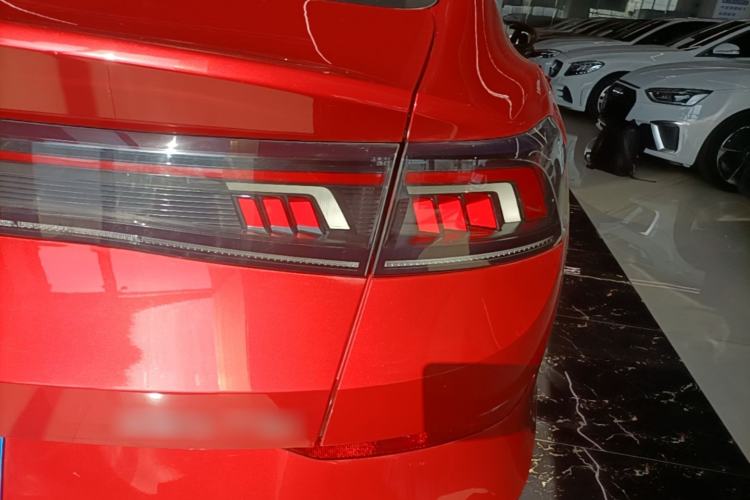 Used Volkswagen Lamando 2023 Lavida L 280TSI DSG Cool & Spicy Edition Right Rear Taillight