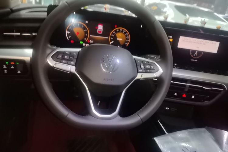 Used Volkswagen Lamando 2023 Lavida L 280TSI DSG Spicy Edition Steering Wheel