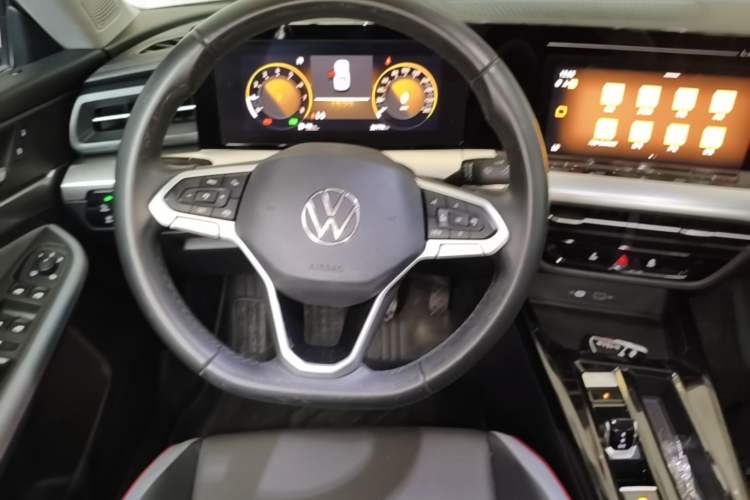 Used Volkswagen Lamando 2023 Lavida L 280TSI DSG Spicy Edition Steering Wheel
