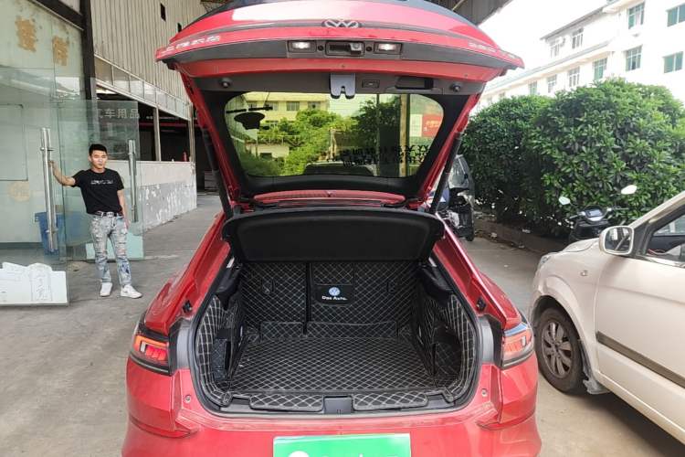Used Volkswagen Lamando 2023 Lavida L 280TSI DSG Cool & Spicy Edition Trunk