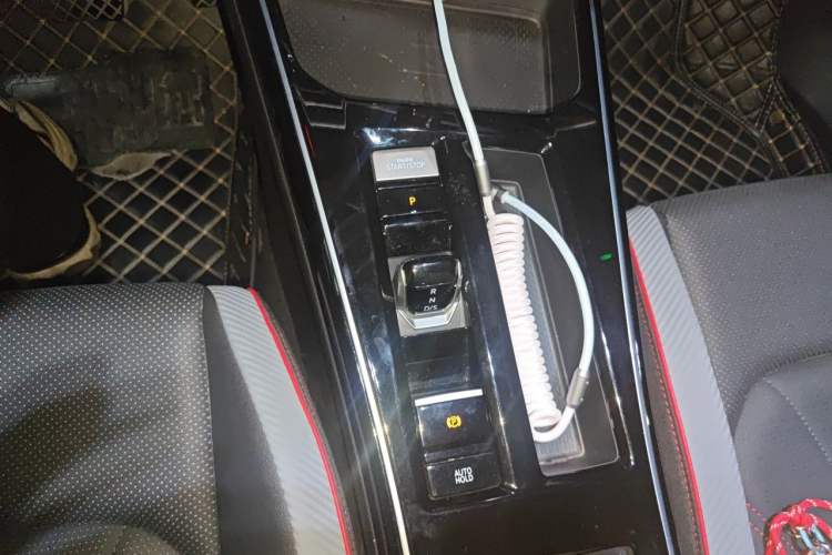 Used Volkswagen Lamando 2023 Lavida L 280TSI DSG Cool & Spicy Edition Gear Lever