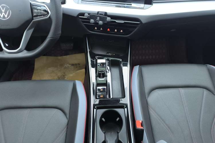 Used Volkswagen Lamando 2023 Lavida L 280TSI DSG Cool & Spicy Edition Gear Lever