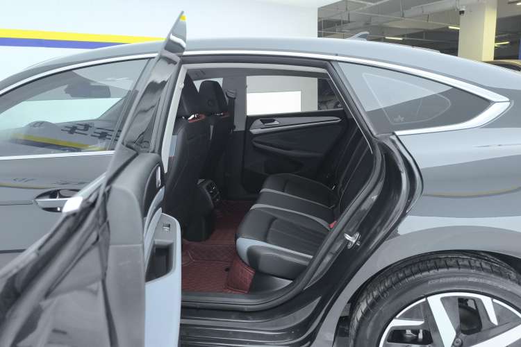 Used Volkswagen Lamando 2023 Lavida L 280TSI DSG Cool & Spicy Edition Left Rear Seat