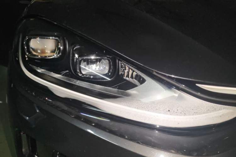 Used Volkswagen Lamando 2023 Lavida L 280TSI DSG Cool & Spicy Edition Right Front Headlight