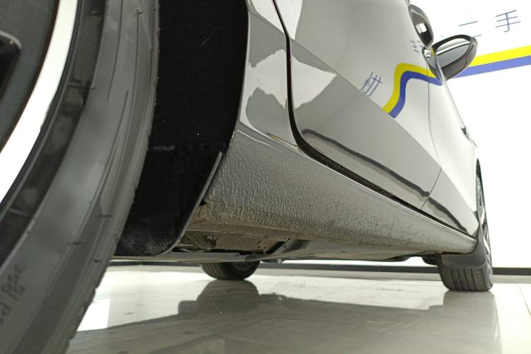 Used Volkswagen Lamando 2023 Lavida L 280TSI DSG Cool & Spicy Edition Right Side Sill
