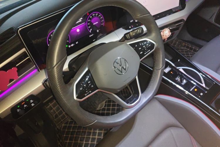 Used Volkswagen Lamando 2023 Lavida L 280TSI DSG Cool & Spicy Edition Steering Wheel