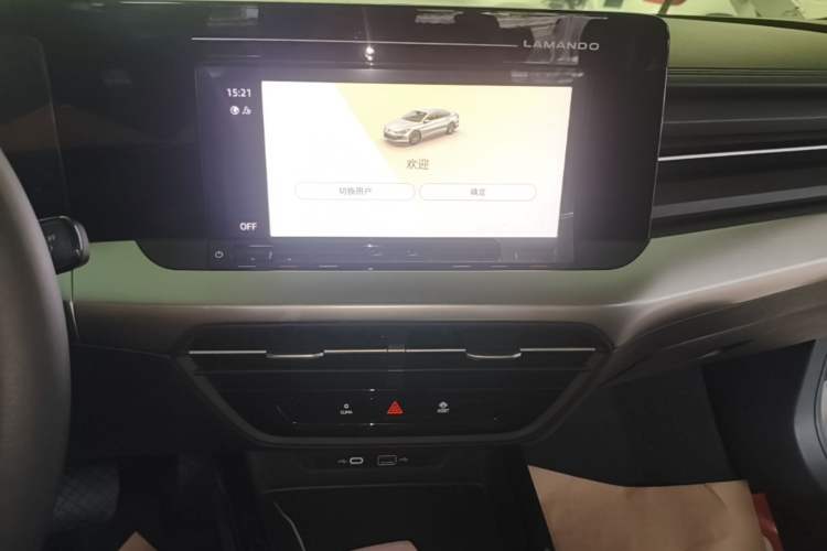 Used Volkswagen Lamando 2023 Lavida L 280TSI DSG Spicy Edition Audio And AC Panel
