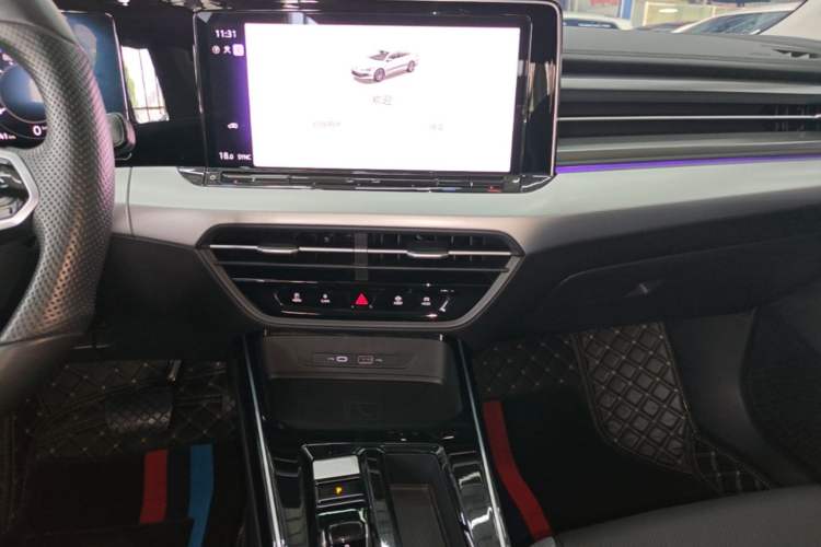 Used Volkswagen Lamando 2023 Lavida L 280TSI DSG Cool & Spicy Edition Audio And AC Panel