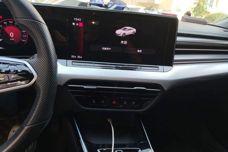 Used Volkswagen Lamando 2023 Lavida L 280TSI DSG Cool & Spicy Edition Audio And AC Panel