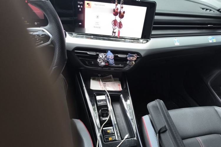 Used Volkswagen Lamando 2023 Lavida L 280TSI DSG Cool & Spicy Edition Audio And AC Panel