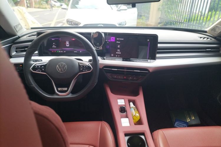 Used Volkswagen Lamando 2023 Lavida L 280TSI DSG Cool & Spicy Edition Center Console