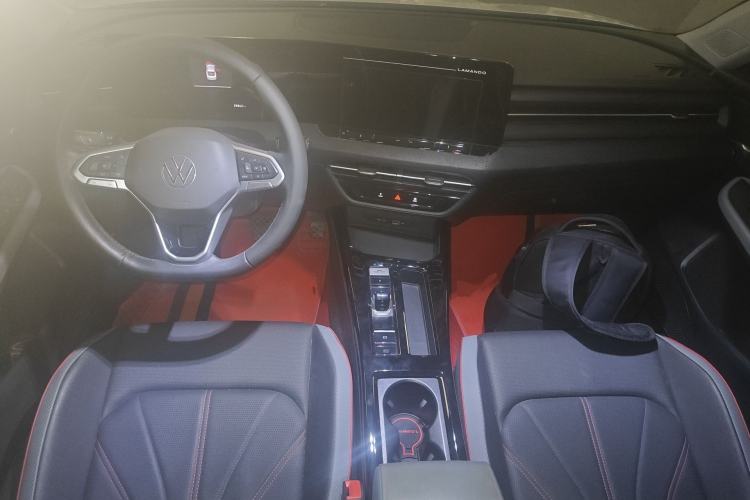 Used Volkswagen Lamando 2023 Lavida L 280TSI DSG Spicy Edition Center Console