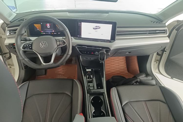 Used Volkswagen Lamando 2023 Lavida L 280TSI DSG Cool & Spicy Edition Center Console