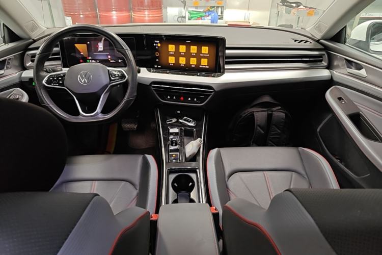 Used Volkswagen Lamando 2023 Lavida L 280TSI DSG Cool & Spicy Edition Center Console