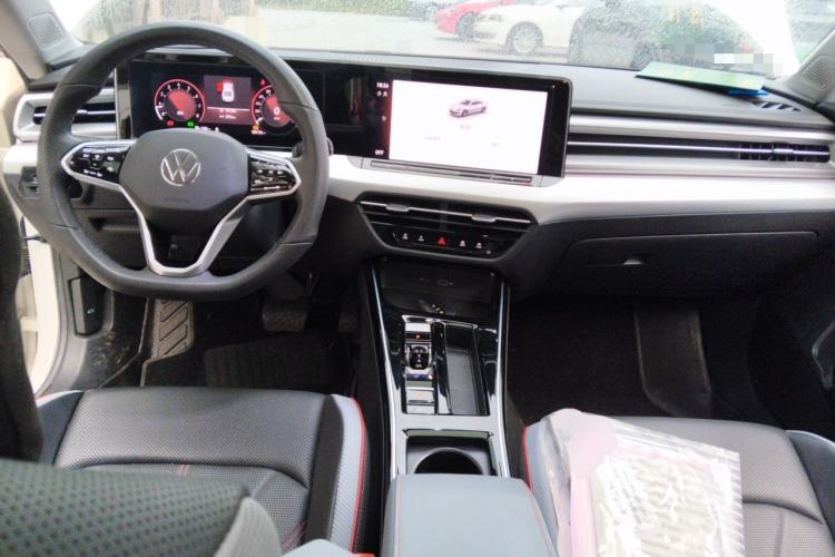 Used Volkswagen Lamando 2023 Lavida L 280TSI DSG Cool & Spicy Edition Center Console