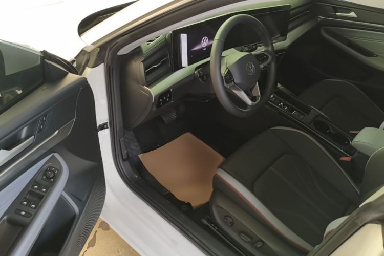 Used Volkswagen Lamando 2023 Lavida L 280TSI DSG Spicy Edition Driver Seat