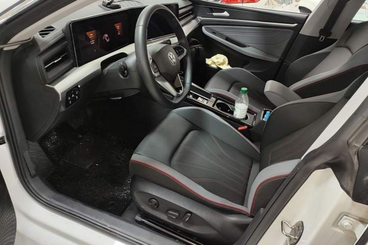 Used Volkswagen Lamando 2023 Lavida L 280TSI DSG Spicy Edition Driver Seat