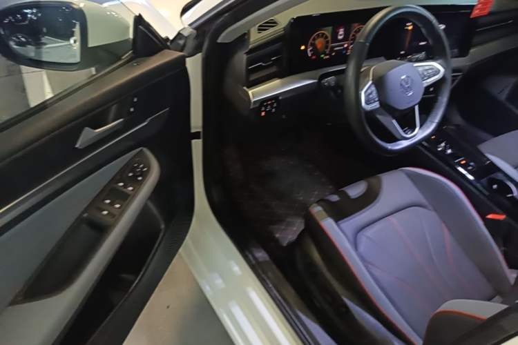 Used Volkswagen Lamando 2023 Lavida L 280TSI DSG Spicy Edition Driver Seat