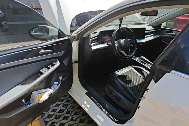 Used Volkswagen Lamando 2023 Lavida L 280TSI DSG Cool & Spicy Edition Driver Seat