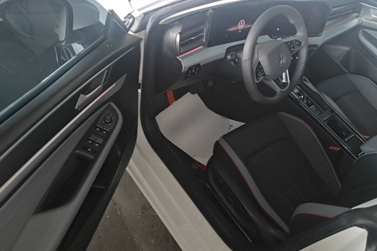 Used Volkswagen Lamando 2023 Lavida L 280TSI DSG Cool & Spicy Edition Driver Seat