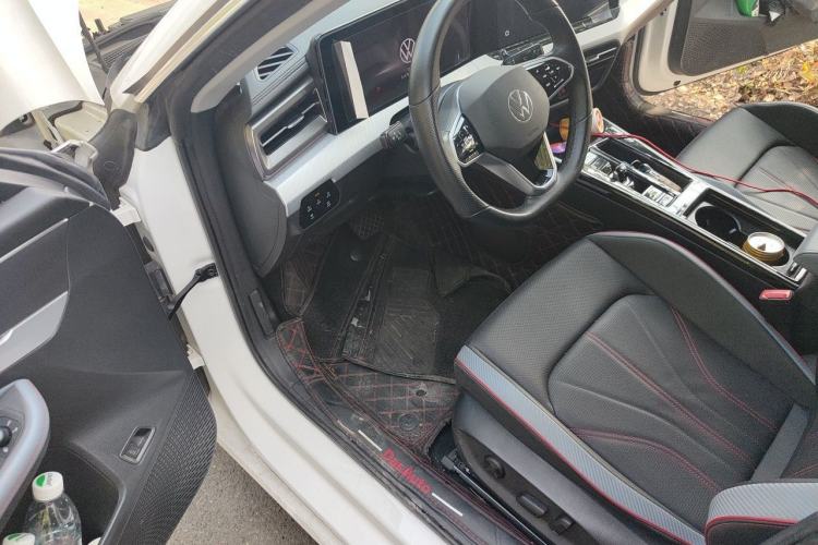 Used Volkswagen Lamando 2023 Lavida L 280TSI DSG Cool & Spicy Edition Driver Seat