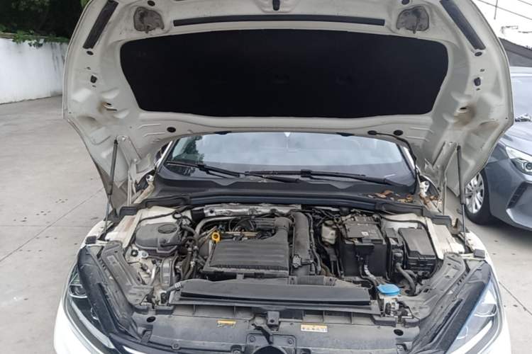 Used Volkswagen Lamando 2023 Lavida L 280TSI DSG Cool & Spicy Edition Engine Bay