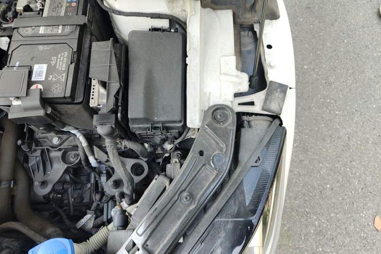 Used Volkswagen Lamando 2023 Lavida L 280TSI DSG Cool & Spicy Edition Engine Bay Left